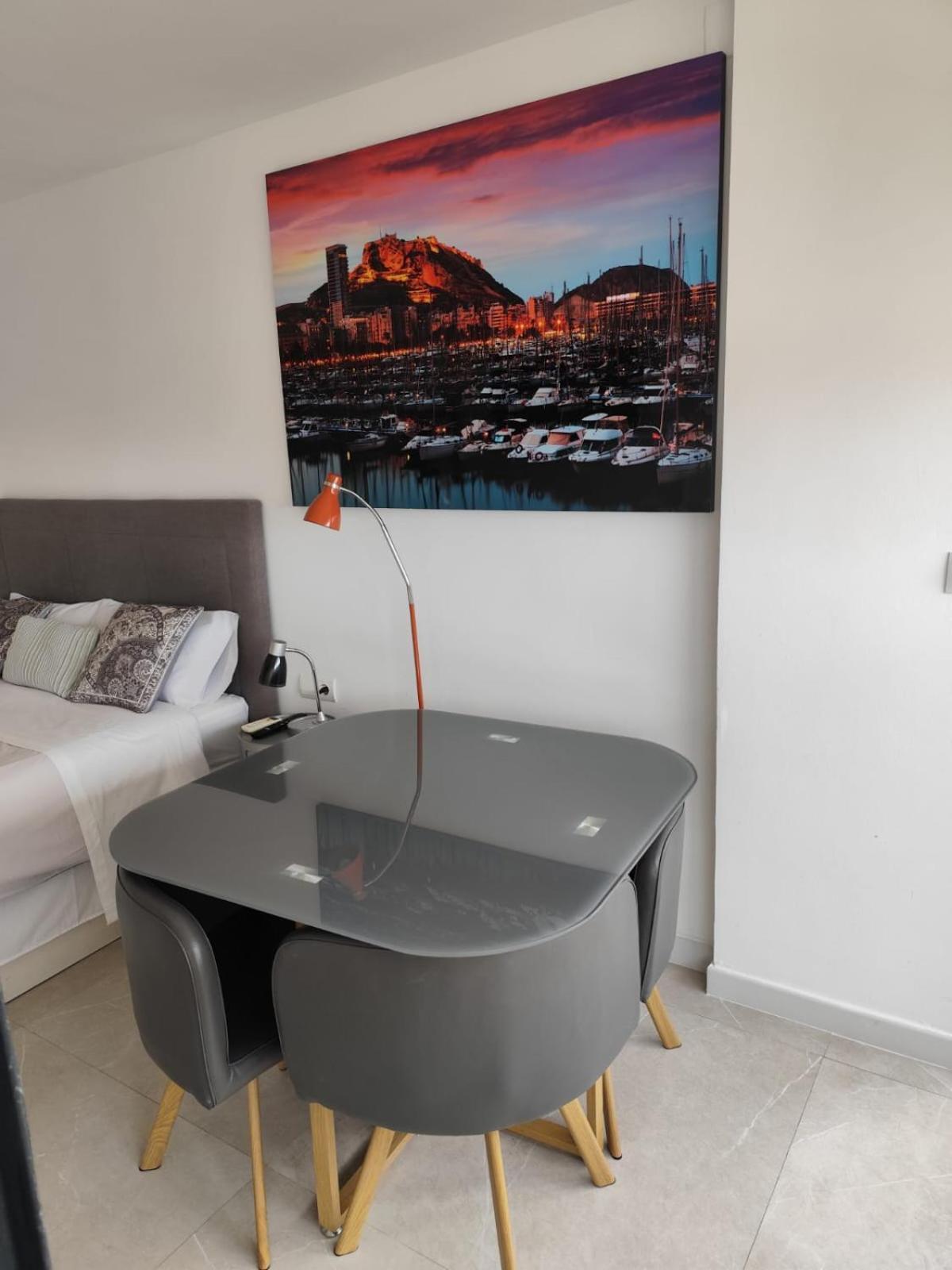 Apartment In City Center Alicante Exterior foto