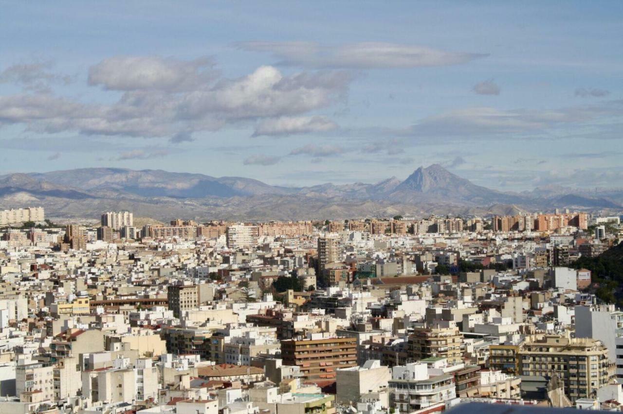 Apartment In City Center Alicante Exterior foto
